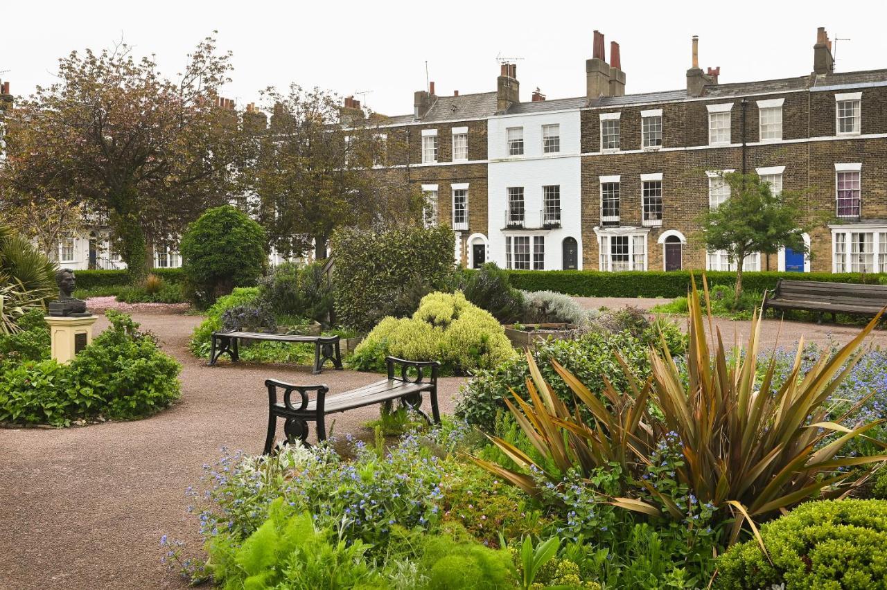 Opulent Georgian Townhouse Overlooking Spencer Square Villa Ramsgate Buitenkant foto