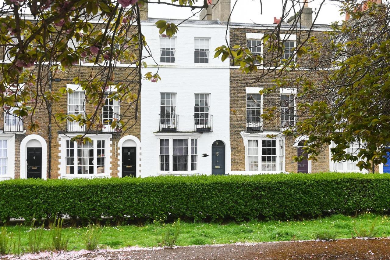 Opulent Georgian Townhouse Overlooking Spencer Square Villa Ramsgate Buitenkant foto